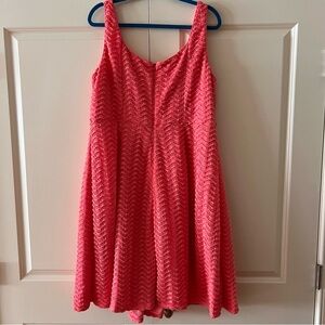 LUXE BY CARMEN MARC VALVO - PINK LACE SLEEVELESS DRESS